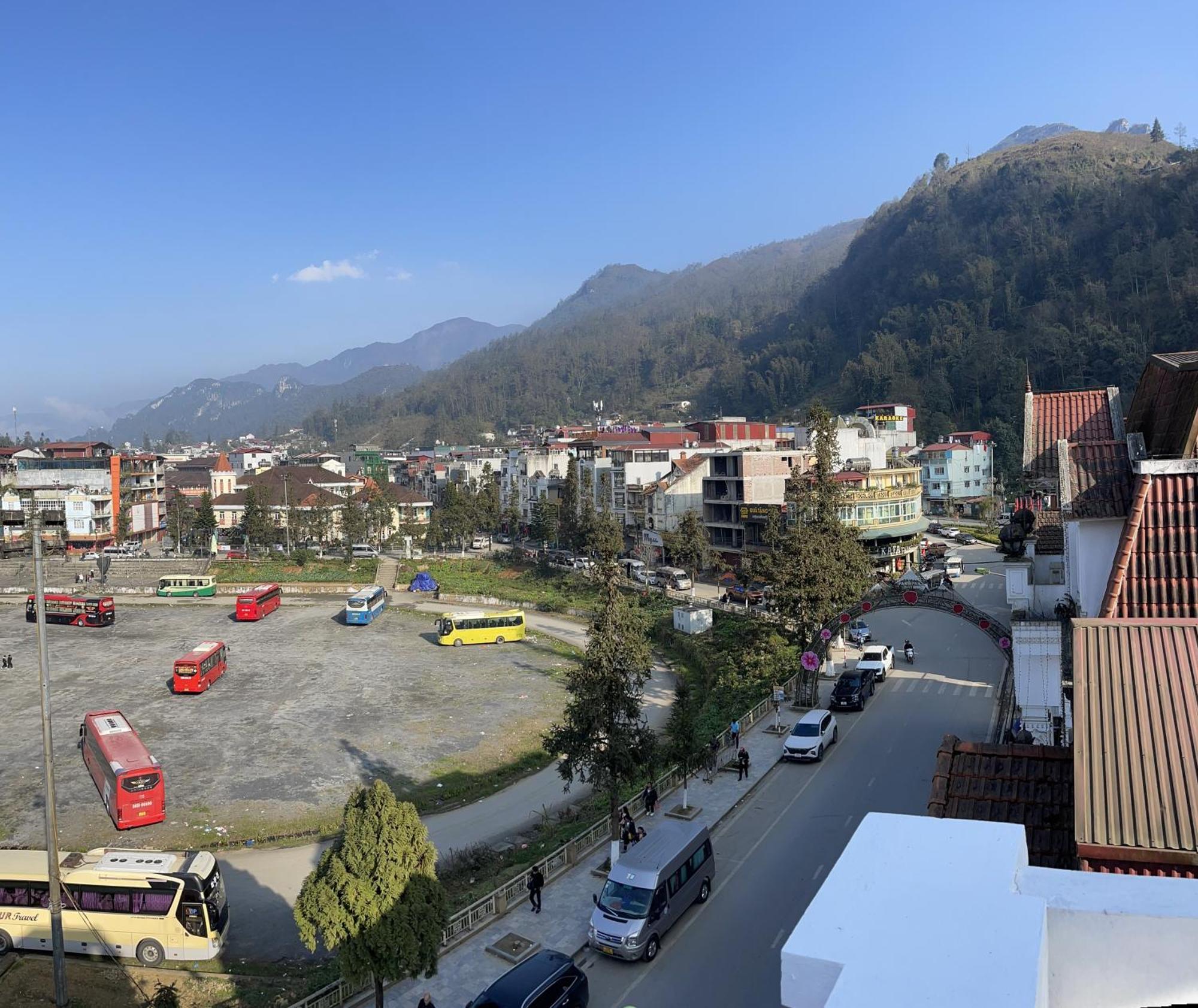 Hoa Dao Hostel Sapa Exteriör bild
